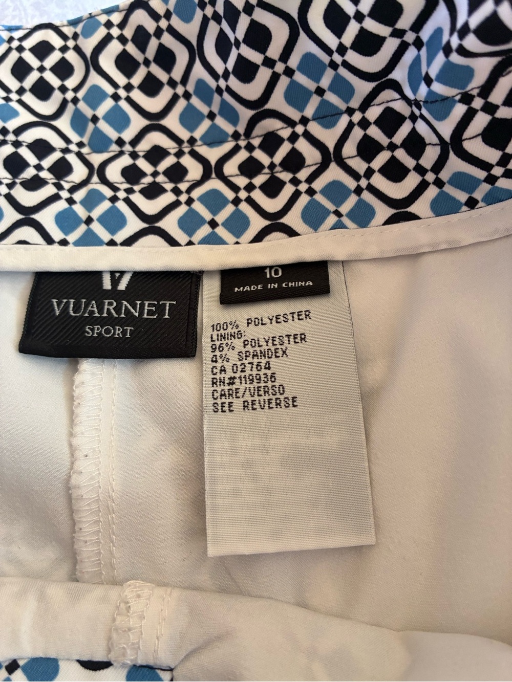 VUARNET SPORT featuring a blue, white, and yellow geometric print Skort Size 10 - Picture 6 of 7